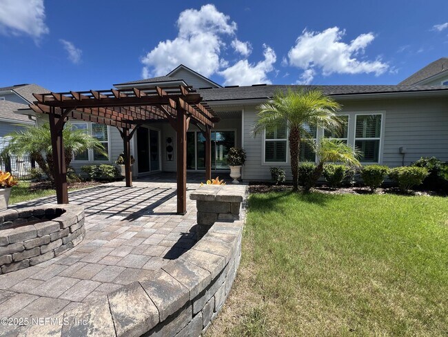 Building Photo - 202 Galleon Dr