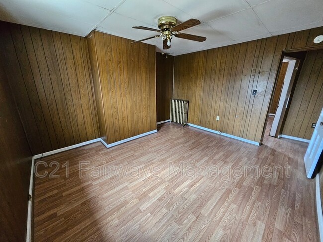 Building Photo - 620 Carothers Ave