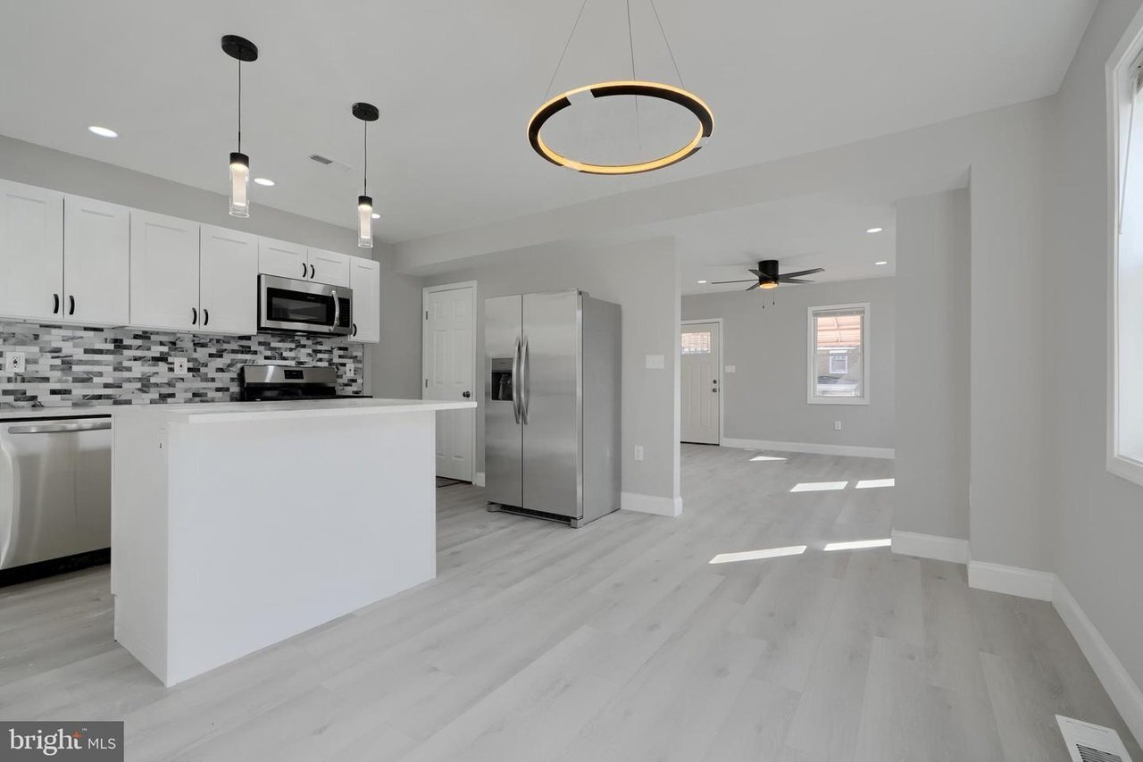 Building Photo - 2448 Shirley Ave