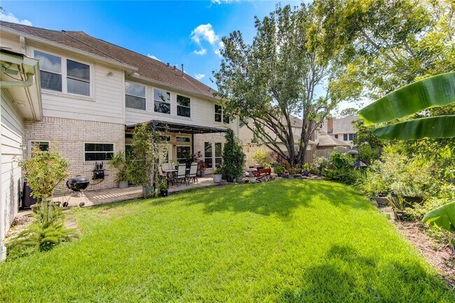 Building Photo - 5222 Summer Snow Dr