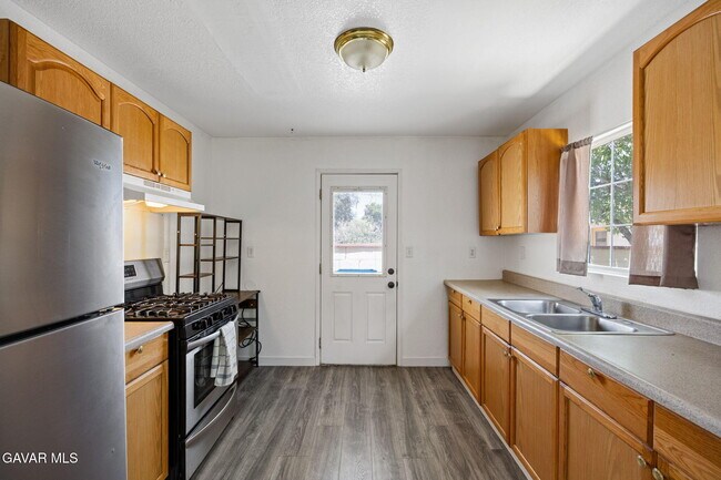 Building Photo - 38515 36th St E
