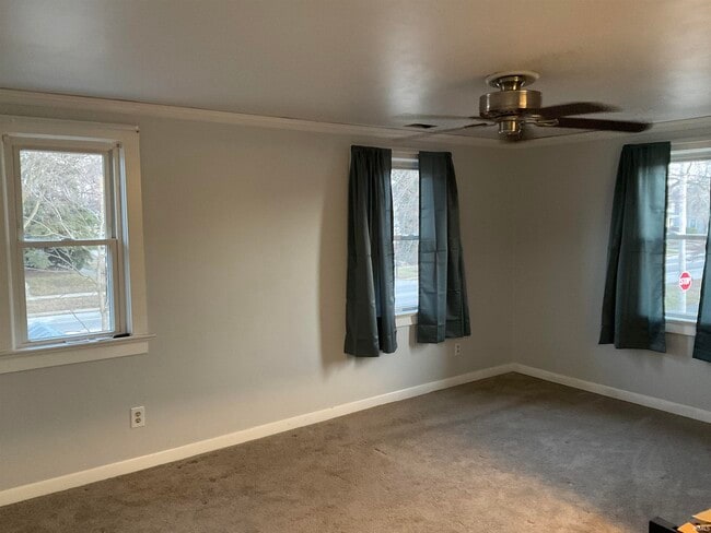 Building Photo - 1405 N Anthony Blvd