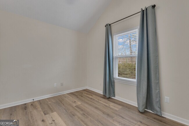 Building Photo - 78 Standing Rock Rd