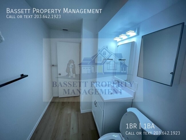Building Photo - 30 Stoneycrest Dr