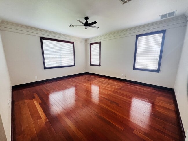 Building Photo - 2831 Paige Dr