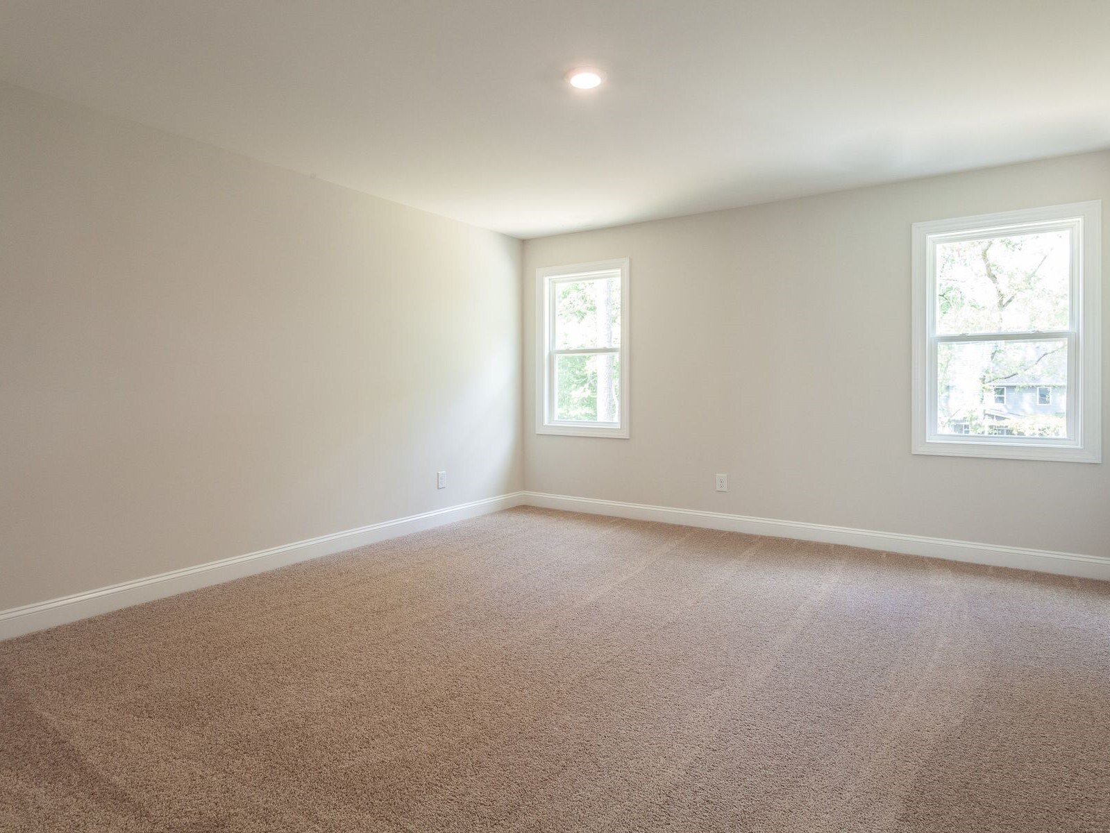 Building Photo - 409 Forest Glen Dr