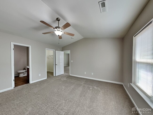 Building Photo - 4824 Lynn Lee Cir