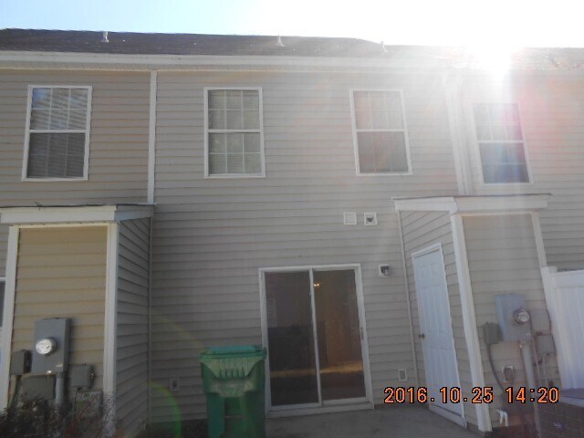 Building Photo - Three bedroom Town House in The Farm at Buckwalter