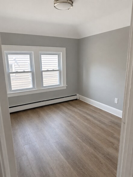 Building Photo - 49 Gurdon St