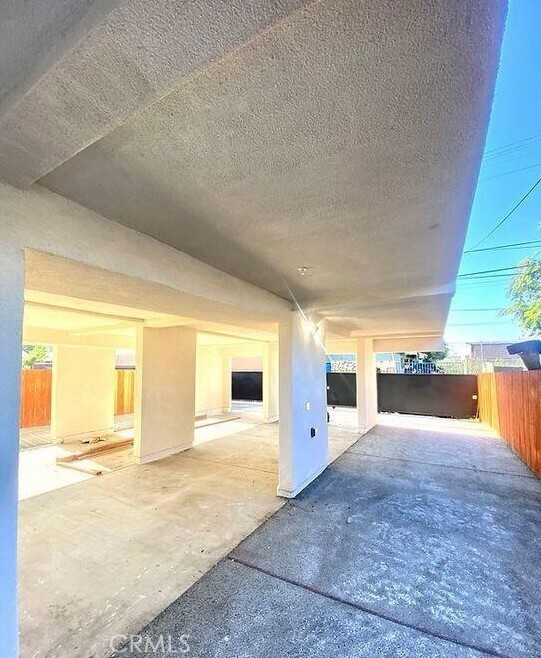 Building Photo - 1130 E 28th St