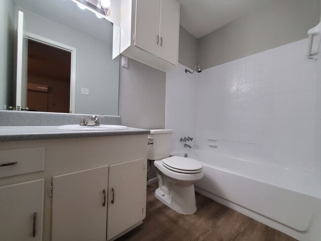 Building Photo - Cozy 2 bed, 2 bath home in SOUTHLAND PARK ADDITION AVAILABLE NOW!