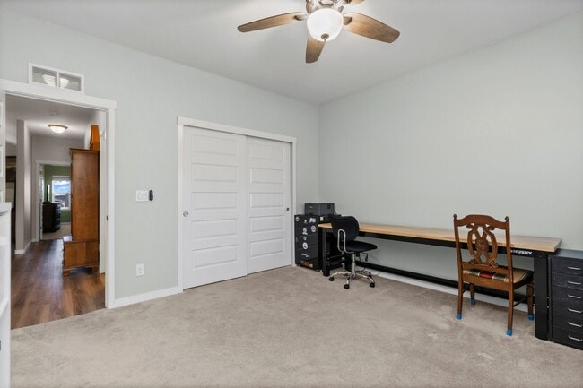 Building Photo - 965 Mount Andrew Dr