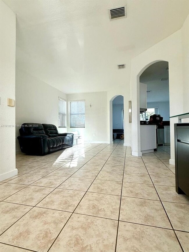 Building Photo - 8675 NW 109th Ct