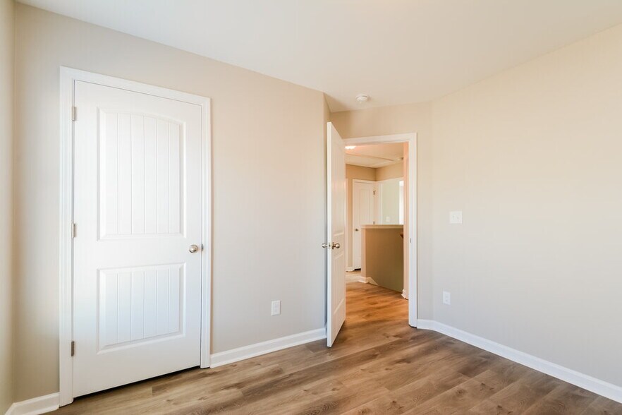 Building Photo - 138 Sunfish St