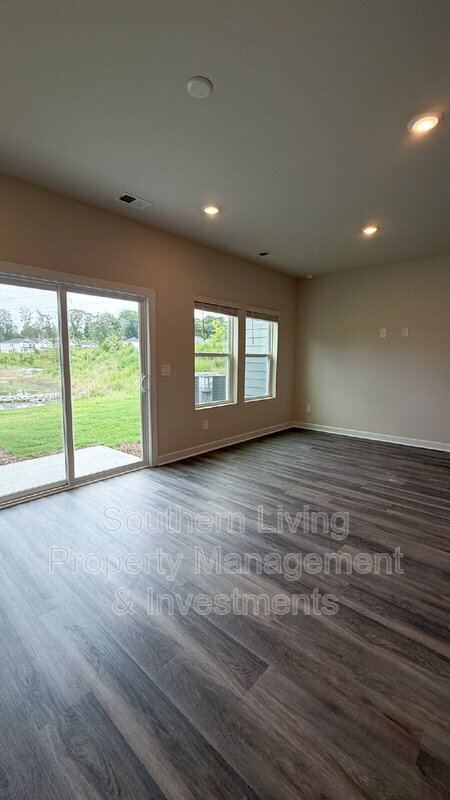 Building Photo - 1423 Old Rivers Rd