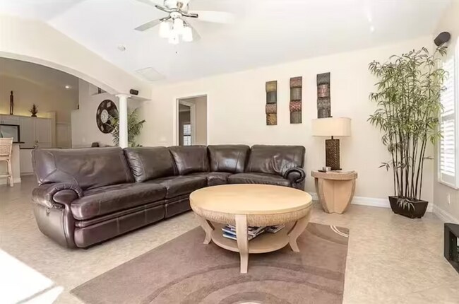 Building Photo - 30 Pinehurst Pl