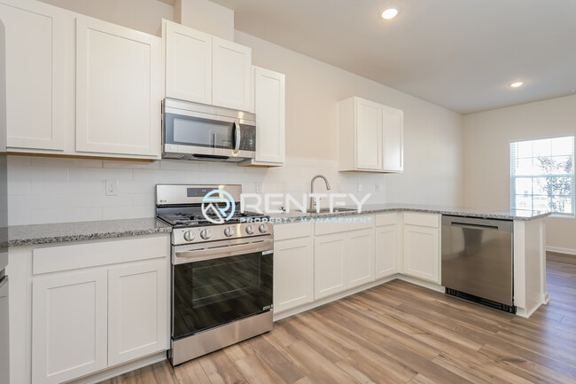 Building Photo - 1949 Autumn Mist Dr