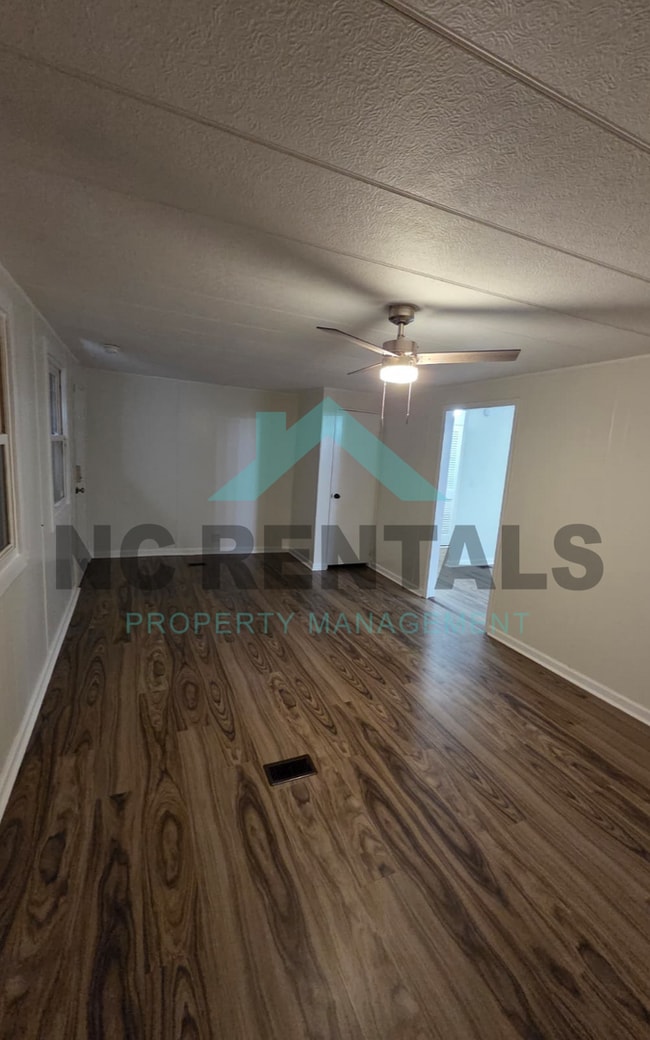 Building Photo - 7100 Tipton Dr