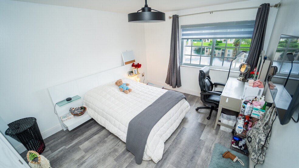 Building Photo - 2061 Renaissance Blvd