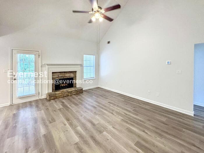 Building Photo - 229 Pebble Creek Dr