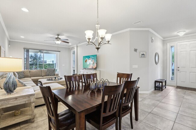 Building Photo - 7823 Loren Cove Dr