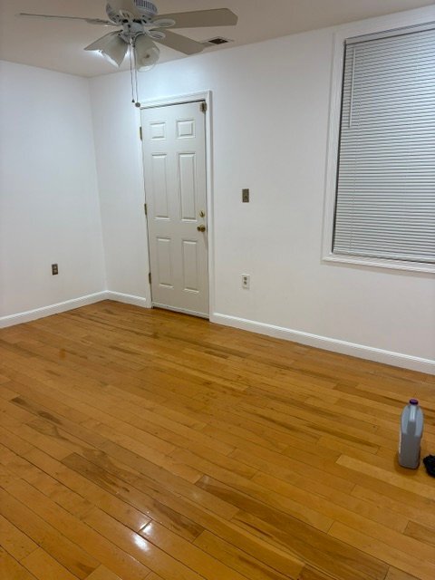 Building Photo - 19 Galveston Pl SW