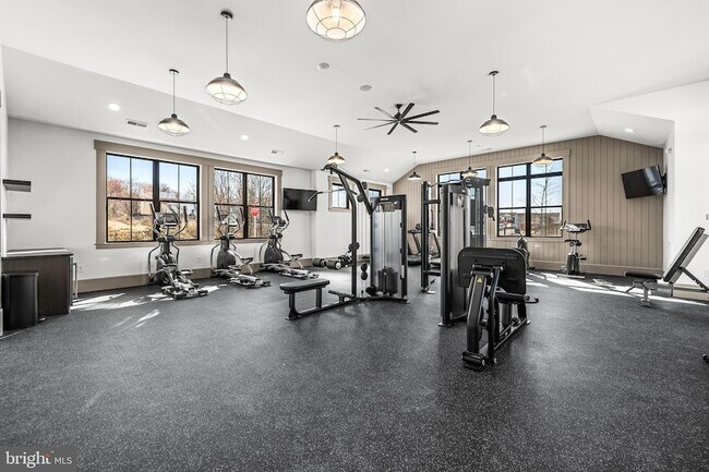 Building Photo - 2604 Hickorywood Ln