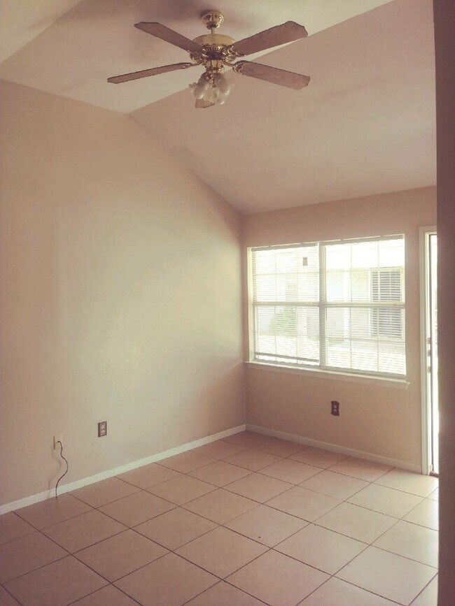 Building Photo - 804 Industrial Ave