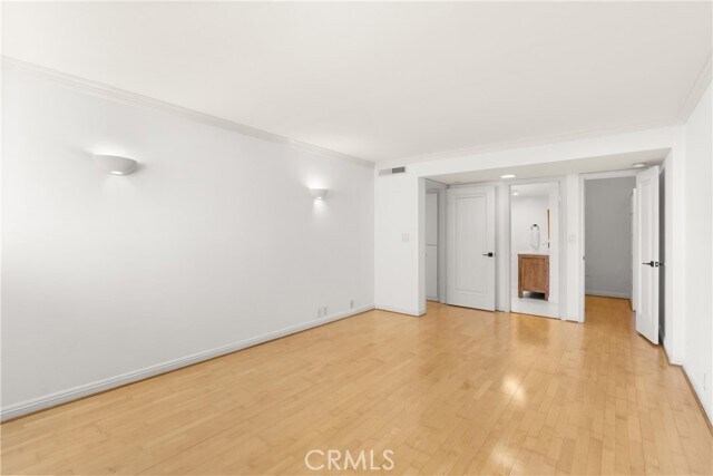 Building Photo - 10535 Wilshire Blvd