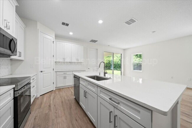 Building Photo - 3883 Dominic St