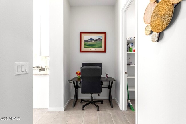 Building Photo - 1914 N 140th Ave