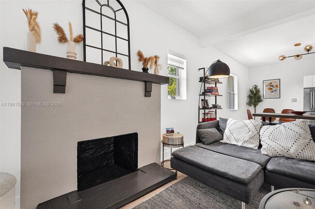 Building Photo - 37 NW 47th St