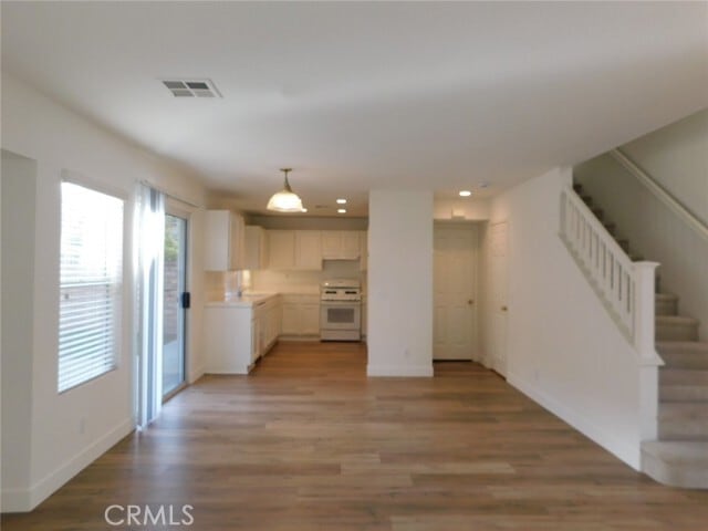 Building Photo - 2473 San Simon St