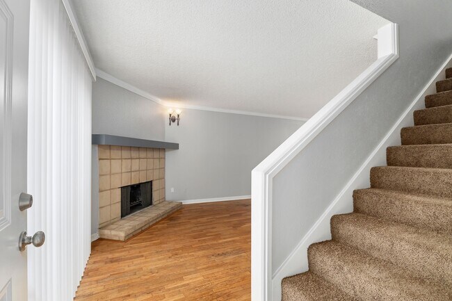 Primary Photo - 9516 Pagewood Ln