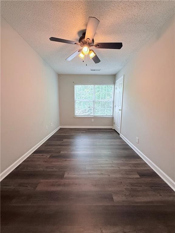 Building Photo - 111 Primrose Dr