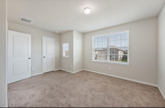 Building Photo - Stunning Lake View 4BR Single Family Home ...