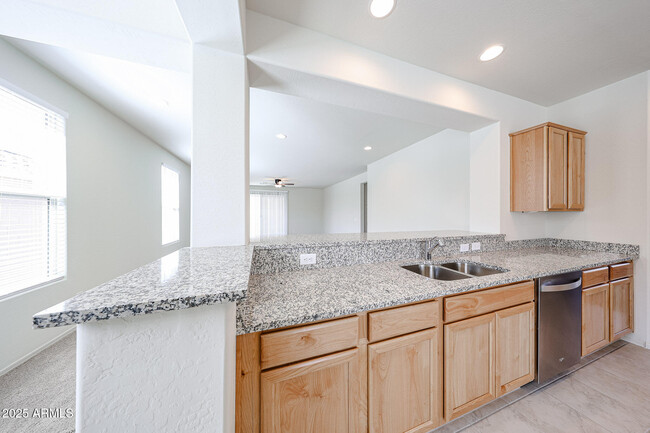 Building Photo - 7118 W Bent Tree Dr