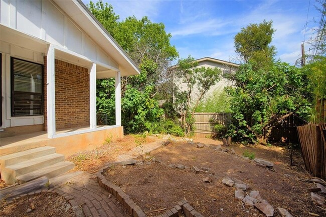 Building Photo - 2005 Cody Ct