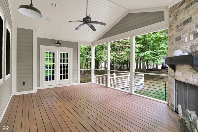 Building Photo - 16893 Oak Manor Dr