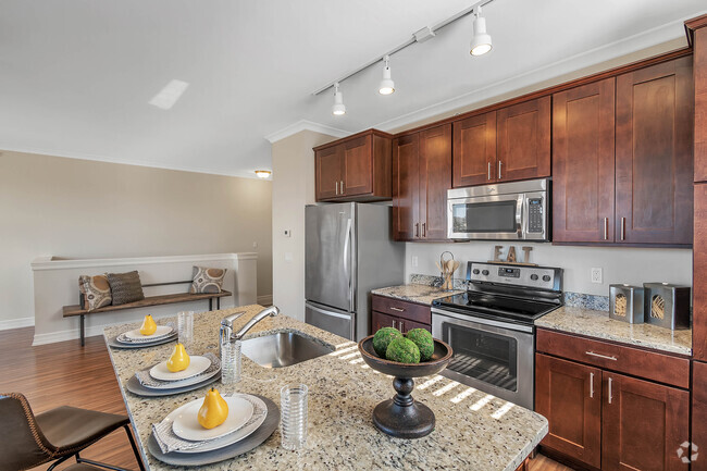 Kitchen - Centerra Pointe