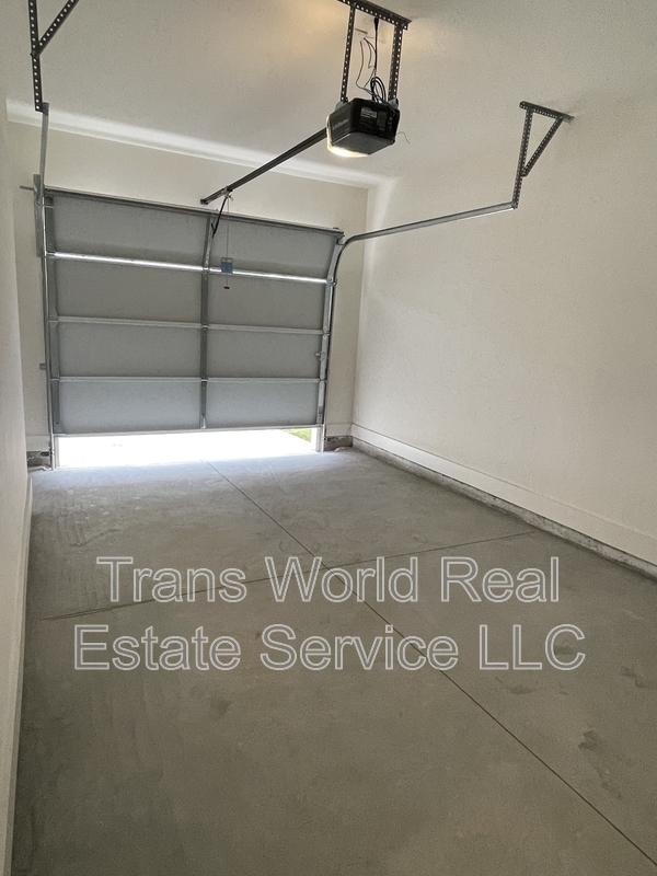 Building Photo - 146 N Auburn Landing Pl
