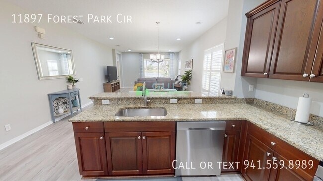 Building Photo - 11897 Forest Park Cir