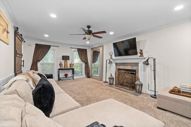 Building Photo - 2339 Milstead Cir NE