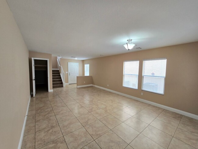 Building Photo - 4 Bedroom Rhodes Ranch Home for Rent
