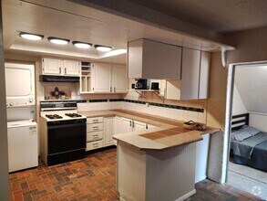 Building Photo - Charming Furnished Casita — 1BR/1BA with P...