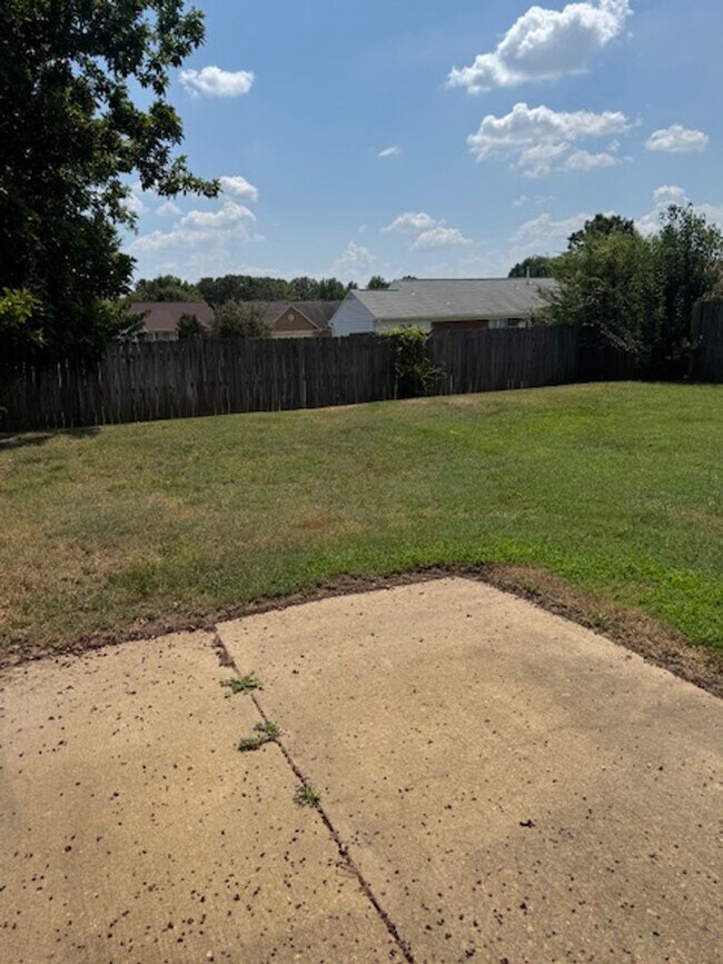 Building Photo - Renovated 3 Bedroom 2 Bath Home for Rent w...