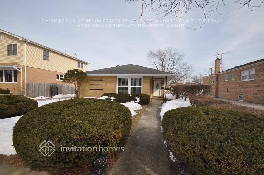 Primary Photo - 9225 Menard Ave