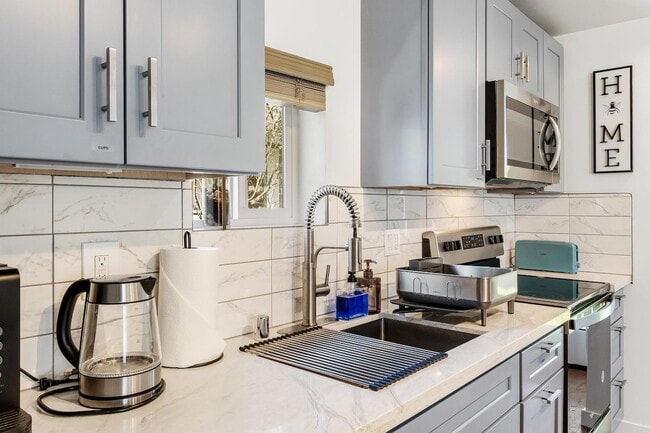 Building Photo - 450 SW 154th St