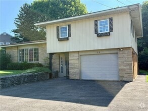 Building Photo - 106 Erregger Rd