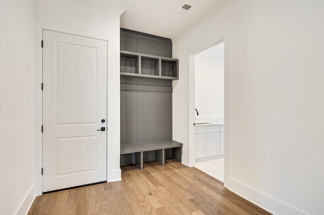 Building Photo - 641 Fletcher Rd